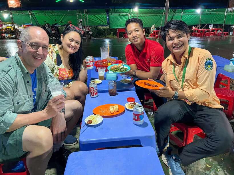 Siem Reap: Street Food Experience by Tuk-Tuk - Khmer noodles with green curry soup