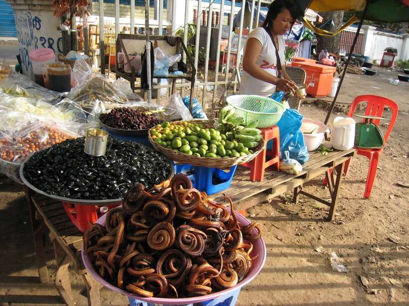 Siem Reap Street Foods Tour by Tuk Tuk with Personal Guide - The Flower Shop stop and changing local snacks