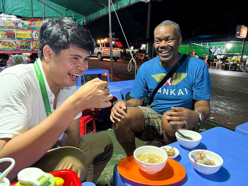 Siem Reap: Tonle Sap and Kampong Phluk Tour with Street Food - Who should book this experience?