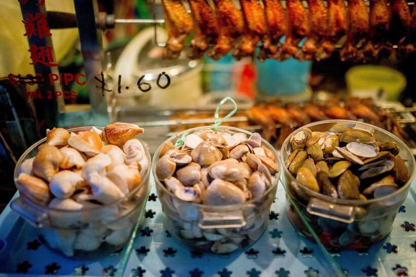 Singapore: Hawker Culture Food Tour and Sightseeing - Starting among Telok Ayer’s old streets