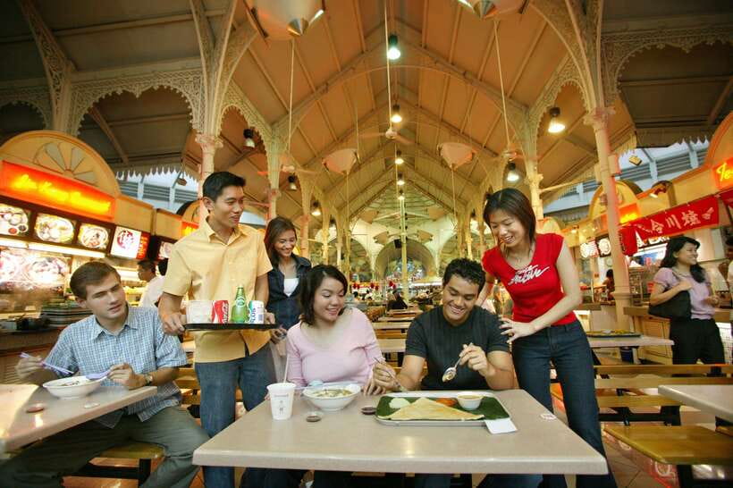 Singapore: Hawker Culture Food Tour and Sightseeing - Who should book this evening walk?
