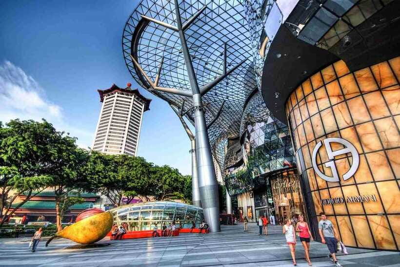 Singapore Limousine Van Tour: ️ Shopping & Street Food Trail - Haji Lane: Small Boutiques and Colorful Photo Stops
