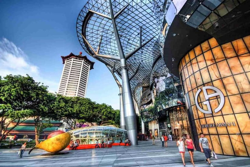 Singapore Limousine Van Tour: ️ Shopping & Street Food Trail - What the Driver Does, and What a Guide Adds