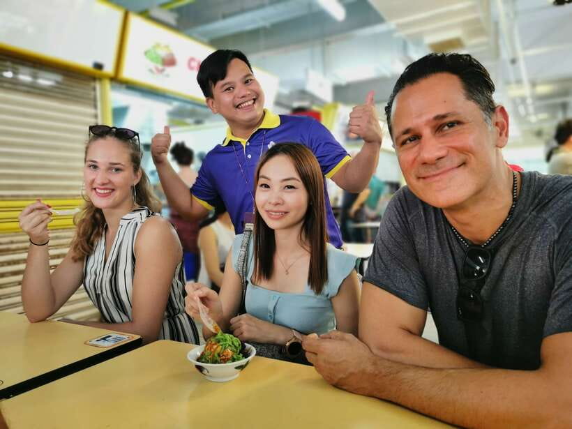 Singapore: Local Hawker Food Tour with Tastings - Starting at Chinatown MRT with an appetite