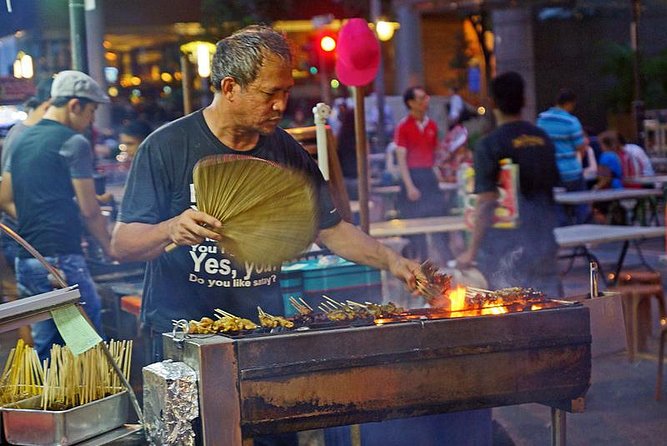 Singapore Nightlife: Street Food, Night Views and Drinks - Satay Street: a practical introduction to Singaporean street food