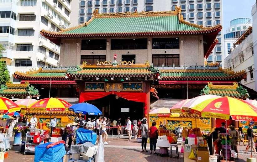 Singapore: Street Food & Ethnic Quarters Kick Scooter Tour - What the food program is really like