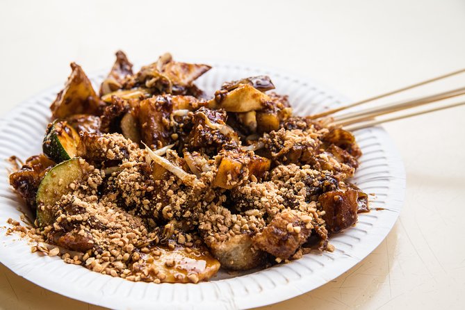 Small Group: Michelin and Local Hawker Food Tour with 9 tastings - Food restrictions need careful thought