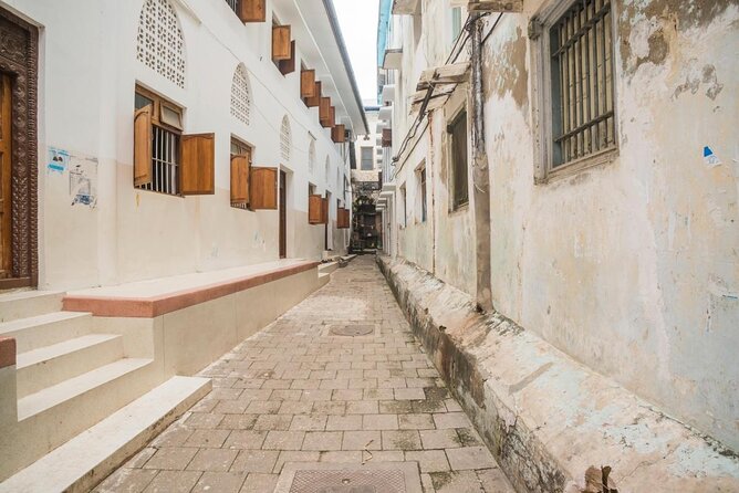 Stone Town Evening Walk Tour With Visit Food Markets - Key points to know before booking