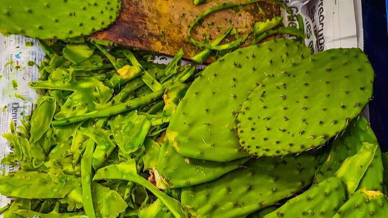 🟢Street Food Bike Tour Mexico City🟢 - A traditional market at the center of the morning