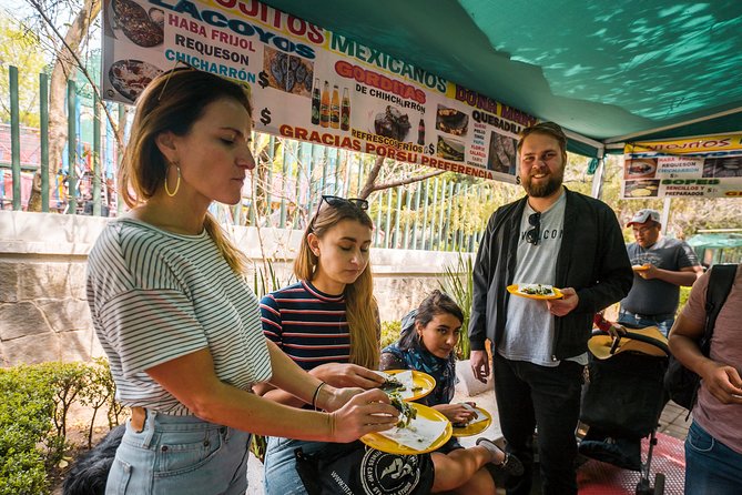 Street Food Bike Tour / Mexico is not only Tacos / All Inclusive - Audiorama and Chapultepec provide a quiet reset