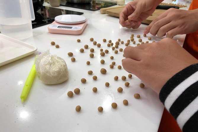 Street Food Cooking Class in Taipei : Gua Bao/Lu Rou Fan/Boba Tea - Eating the meal you prepared