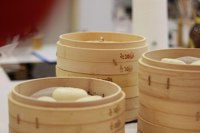 Street Food Cooking Class in Taipei : Gua Bao/Lu Rou Fan/Boba Tea - Making gua bao from dough to dinner