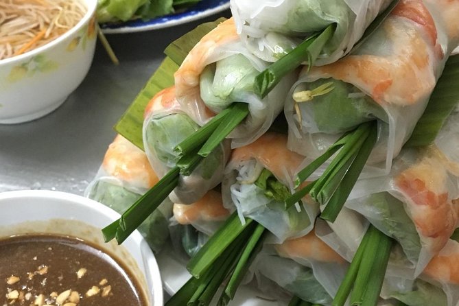 Street Food Discovery Tour - Bánh căn, bánh xèo, seafood, and the rest of the menu