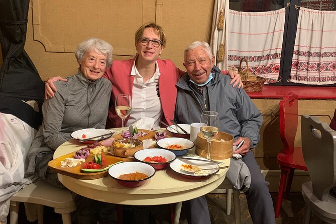 Street Food'n'Culture Tour - Romanian history between bites