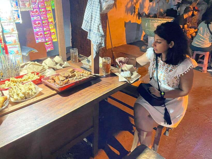 Street Food Tasting by Walking - Starting on Malioboro Street