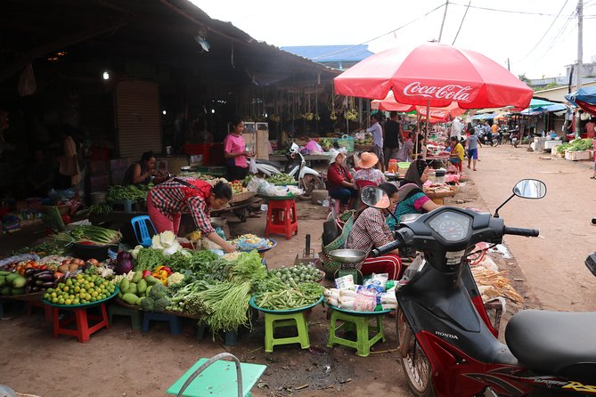 Street Food Tasting Tour including Dinner - The guides can shape the whole evening