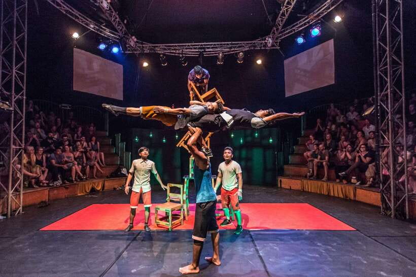 Street Food Tour and Phare Circus with Tuk-Tuk Transfers - A Siem Reap evening built around local food