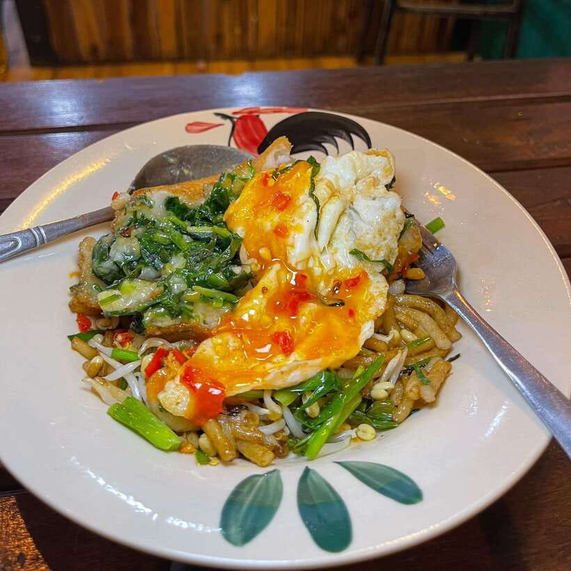 Street Food Tour and Phare Circus with Tuk-Tuk Transfers - Why the tuk-tuk transfers matter
