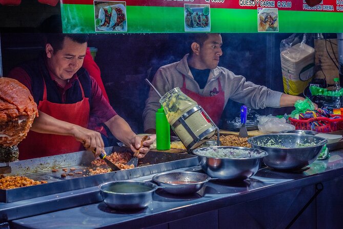 Street Food Tour Around Antigua - Why Milton makes the meal better