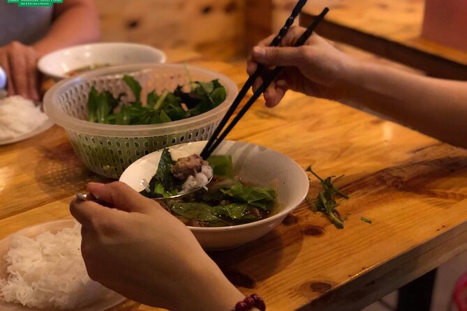 Street Food Tour Hanoi By Walking - Hang Bac Street and the final dessert
