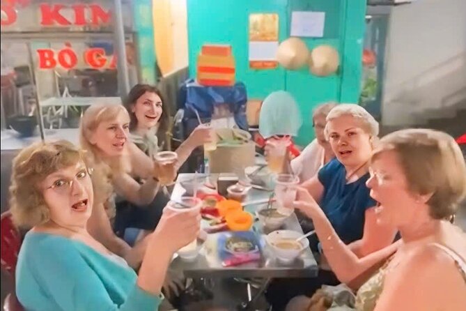 Street Food Tour In Ho Chi Minh City By Motorbike - Stop 5: Thu Thiem Tunnel Embankment Park