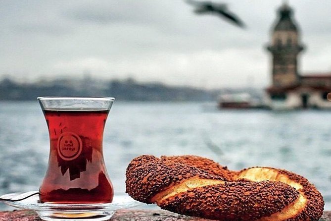 Street Food Tour in Istanbul [Don't Miss it] - Spice Market Flavors Before Eminönü Fish Sandwiches