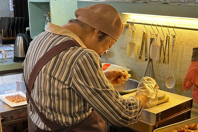 Street Food Tour in Jongno, Heart of Seoul - Changdeokgung Palace and the appeal of Huwon