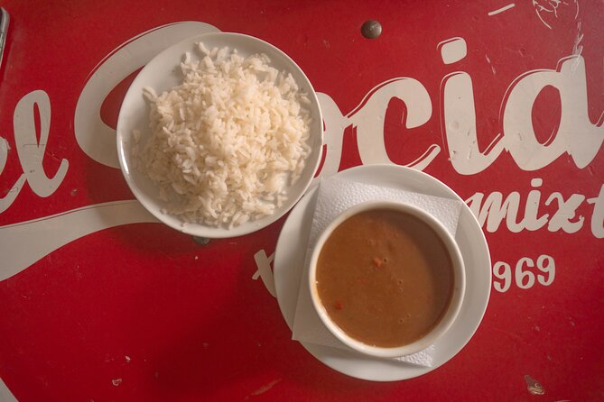 Street Food Tour in Medellín with Tastings - The guides make or break the afternoon