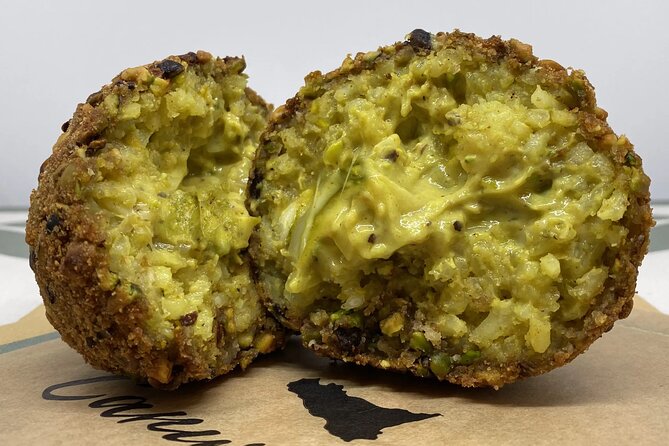 Street food tour of Catania by night - Cipollina in Piazza Mazzini