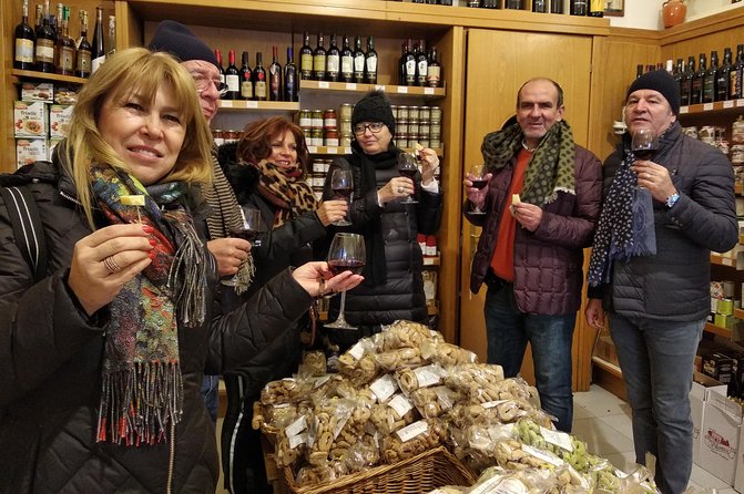 Street Food Tour of Lecce & City Sightseeing with Local Guide - Piazza Sant’Oronzo and the first proper bites