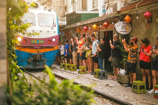 Street Food Tour with a Guide - Who this experience would have suited