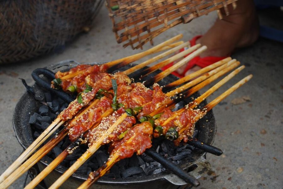 Street Food Walking Tour in Hoi An with 5 Local Tastings - First taste: banh xeo, listed as pancake rice