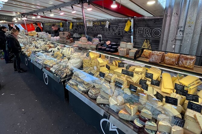 Sunday morning Eiffel Tower Food Market Tour -Max 8 people - Marché Grenelle and the savory tastings