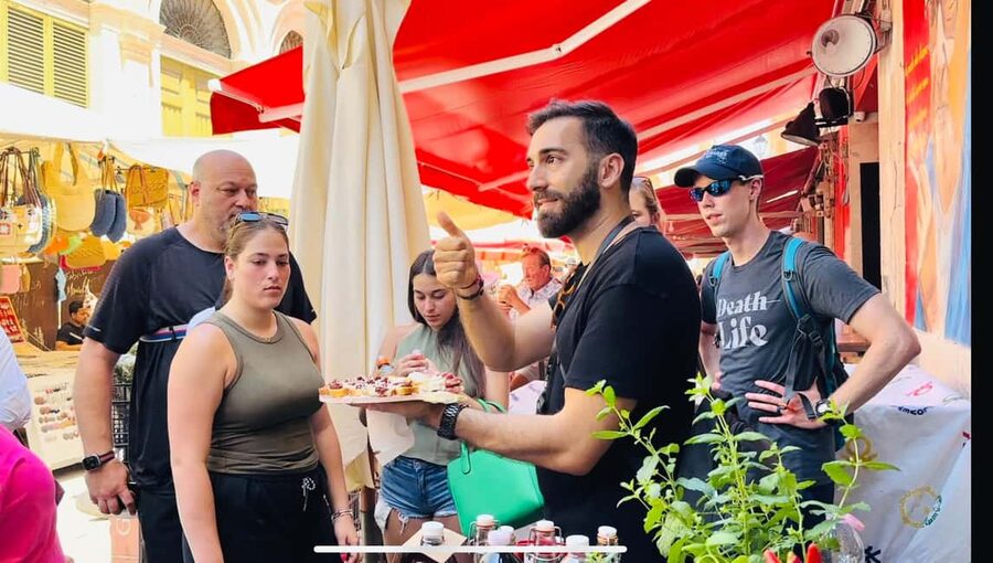 Syracuse: The Street Food Tour in Ortigia with a Local Guide - Fruit granita at Via Trento
