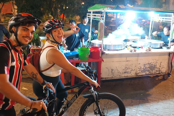 Taco Tour in Oaxaca : delicious street food by bike - Stop 1: Parque Juarez El Llano