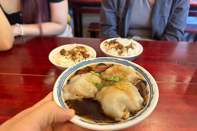 Taipei Hidden Eats, Market & Street Food Tour with 8+ Tastings - Shida Night Market, with more than a single famous snack