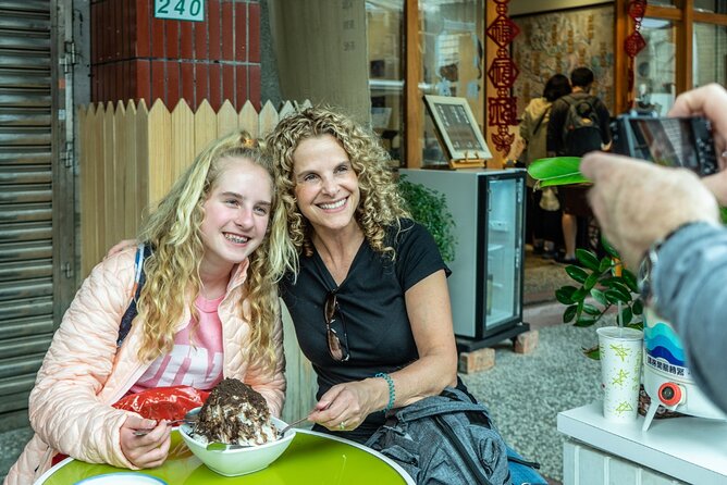 Taipei Street Food & Night Market Tour with a Local: Private & Custom - Food, allergies, children, and comfort