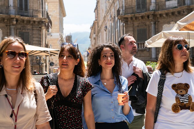 Taormina: Sicilian Street Food & Wine Tour by Do Eat Better - Focaccia Messinese near Villa Comunale