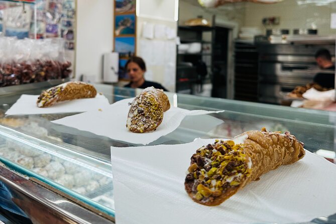 Taormina: Sicilian Street Food & Wine Tour by Do Eat Better - Timing, walking, and group comfort