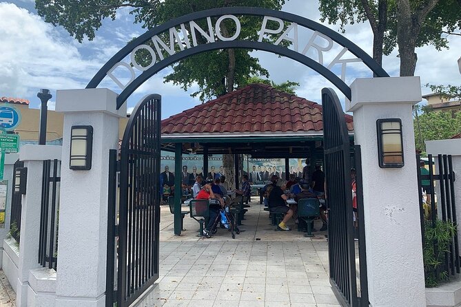Taste of Little Havana: Miami Cuban Food & Culture Tour - Guides who connect with the neighborhood