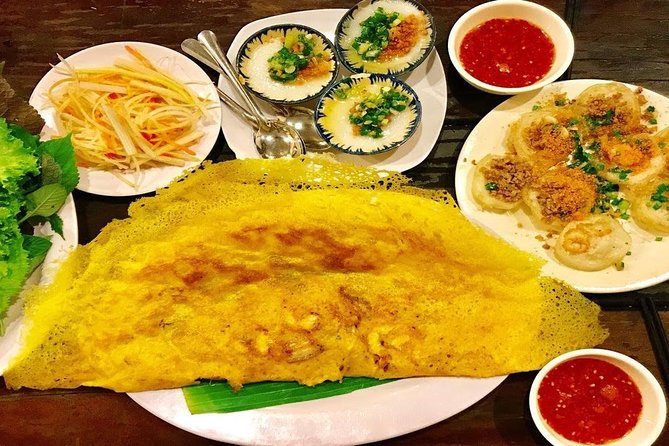 Taste the Unreal Street Food Walking Tour in Saigon - Why this food walk feels different from a restaurant meal