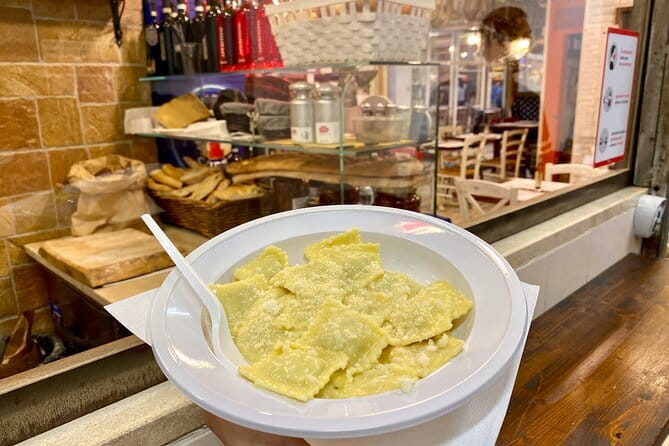 Tasty Florence Street Food with Guided Walking of the City - Why this 2.5-hour Florence tour works