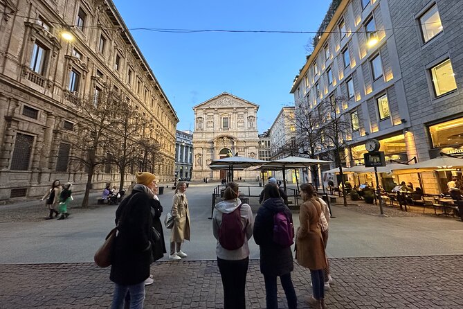Tasty Milan Street Food Tour with Local Guide - Piazza Mercanti and medieval civic Milan