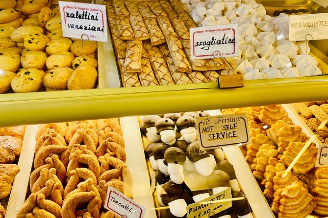 Tasty Street Food Tour of Venice City Center with Cicchetti & Local Specialties - Campo San Bartolomeo and the cicchetti tradition