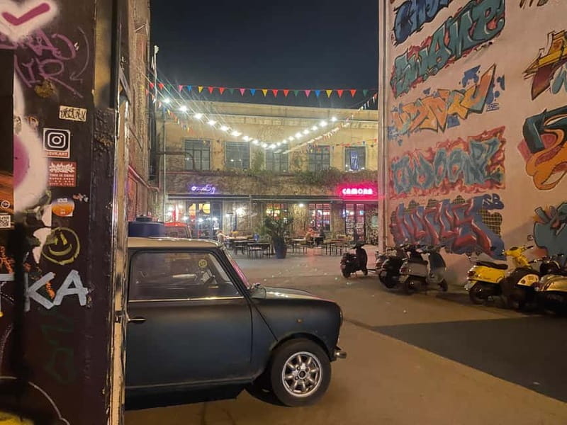 Tbilisi: Left Bank Alternative Street Food Tour with Drinks - Finishing at a local cafe