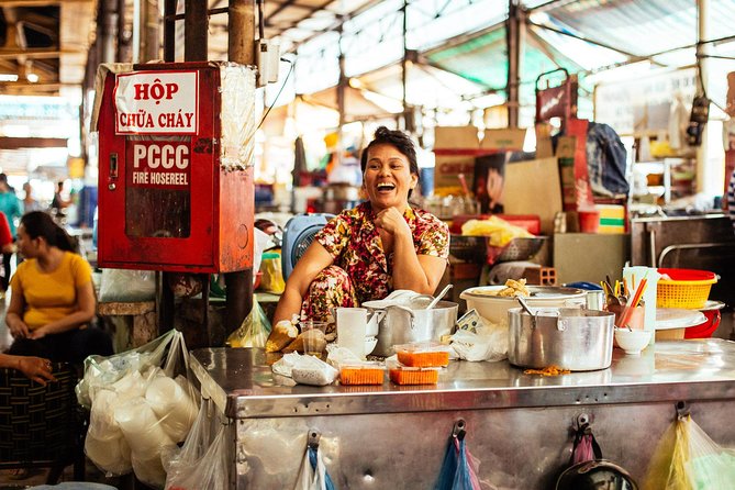 The 10 Tastings of Ho Chi Minh City With Locals: Private Street Food Tour - Why this food tour works well for a first day in Saigon