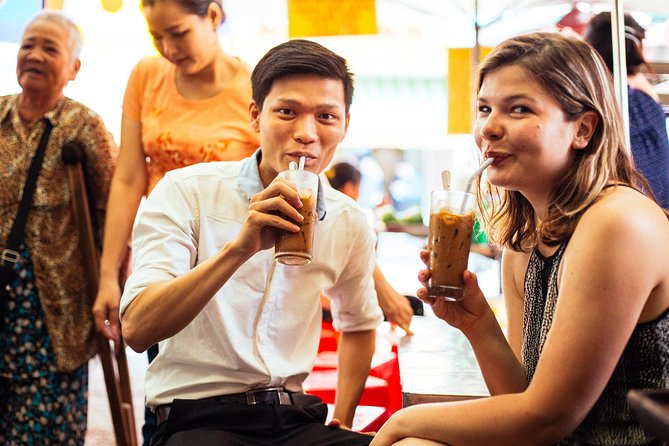 The 10 Tastings of Ho Chi Minh City With Locals: Private Street Food Tour - Saigon beer and chè finish the tasting list