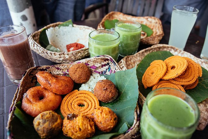 The 10 Tastings of Kandy With Locals: Private Street Food Tour - Passing Bogambara Prison