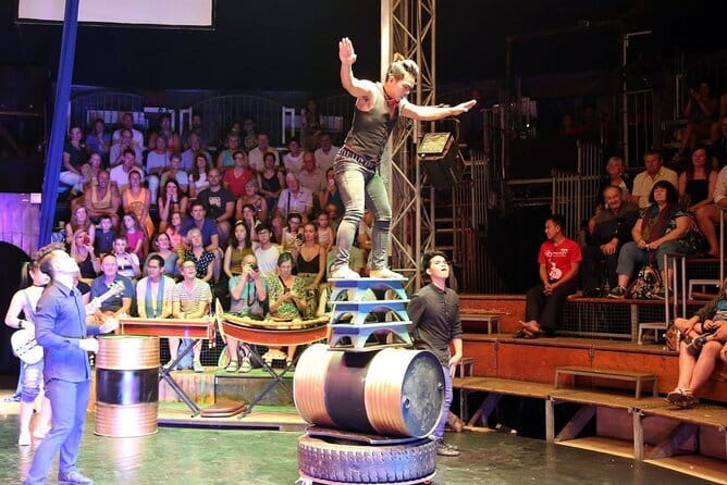 The Cambodian Circus Show and Pub Street Night Market - Why Phare Circus is worth your evening