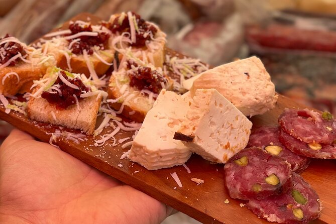 The Street Food Tour with a Local Guide in Ortigia! - Syracuse. - Reading Ortigia through its market